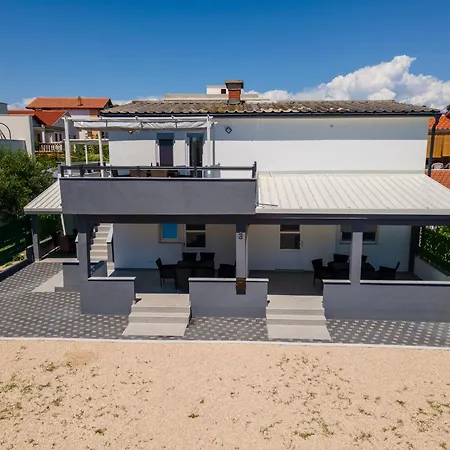 By The Sea - 23691 Апартаменты