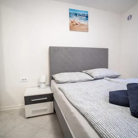 Apartamento By The Sea - 23691 *