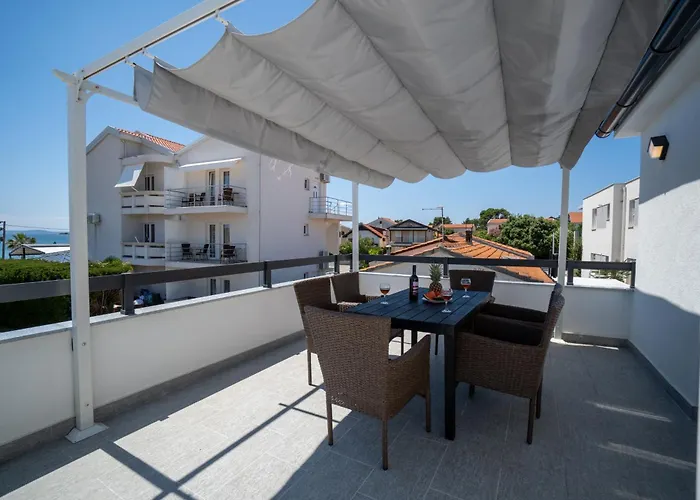 By The Sea - 23691 Апартаменты