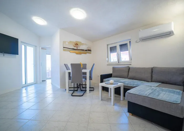 By The Sea - 23691 Апартаменты